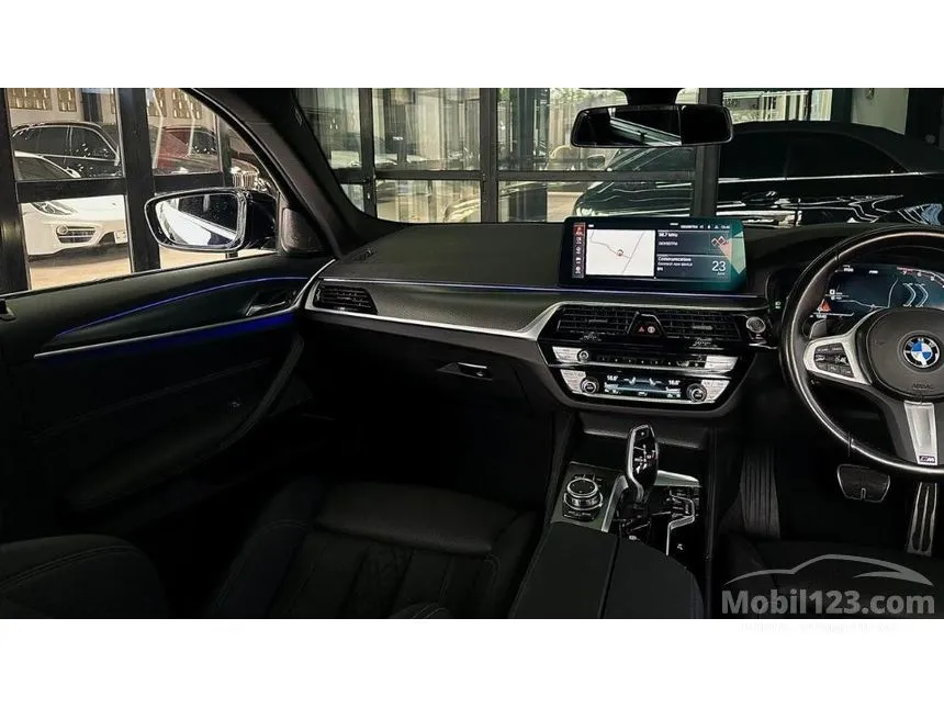 2022 BMW 530i M Sport Touring Wagon