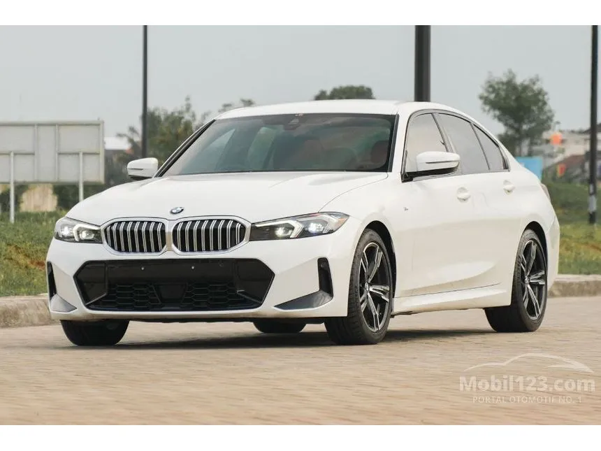 2023 BMW 320i M Sport Sedan