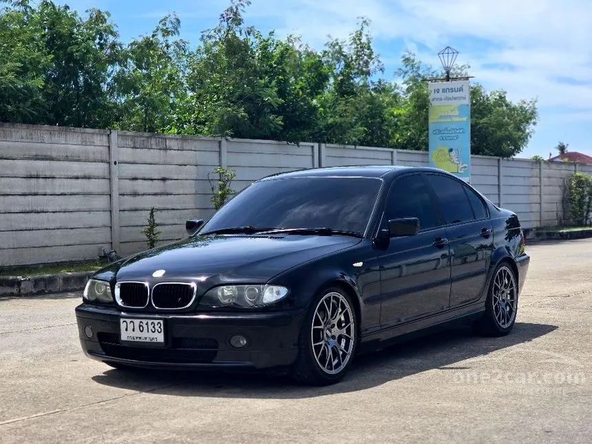 2003 BMW 318i Sedan
