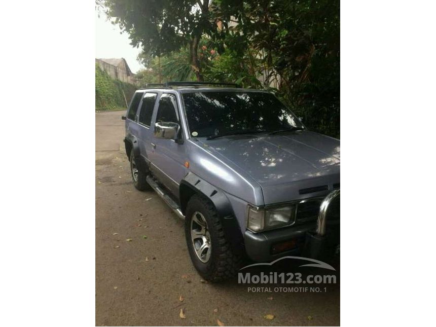 Jual Mobil Nissan Terrano 1997 SGX 2.4 di DKI Jakarta 