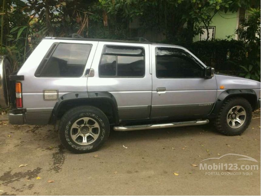 Jual Mobil Nissan Terrano 1997 SGX 2.4 di DKI Jakarta Jual Mobil Nissan Terrano 1997 SGX 2.4 di DKI Jakarta