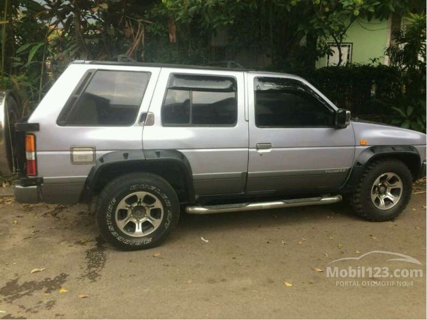 Jual Mobil Nissan Terrano 1997 SGX 2.4 di DKI Jakarta 