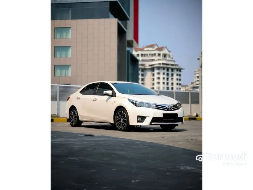 2014 Toyota Corolla Altis V Sedan