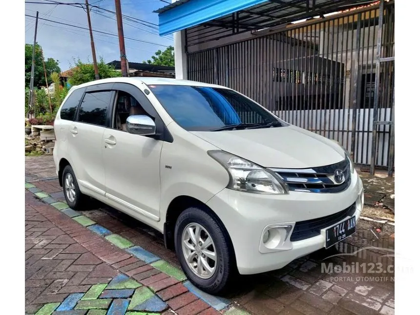 Jual Mobil Toyota Avanza 2013 G 1.3 di Jawa Timur Automatic MPV Putih Rp 135.000.000