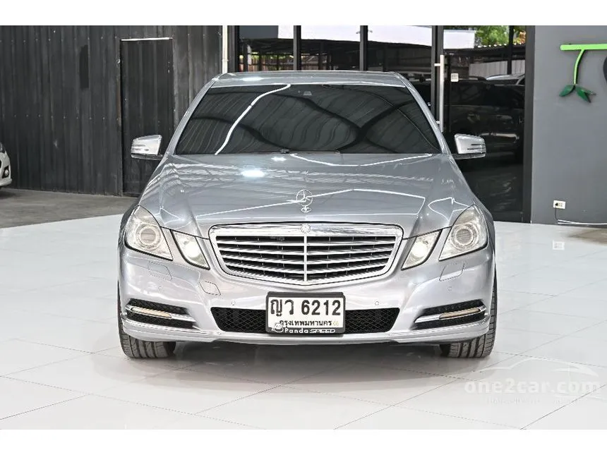 2011 Mercedes-Benz E200 CGI BlueEFFICIENCY Sedan