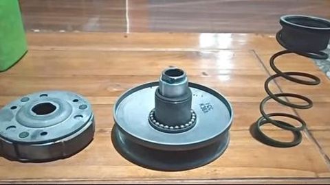 Waspada! Ini Tanda Kampas Ganda Mulai Aus Sebelum Selip pada Motor Matic