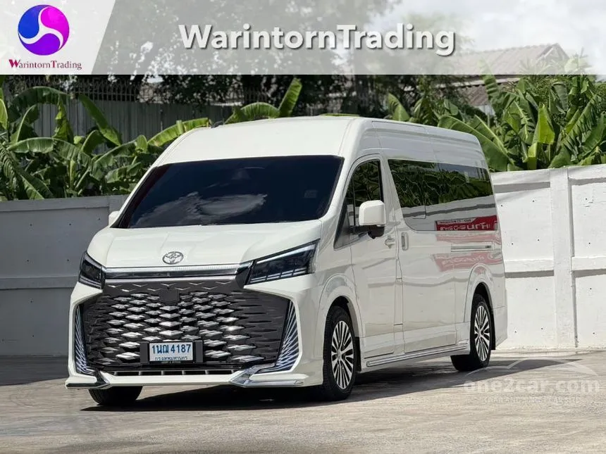 2024 Toyota Commuter Van
