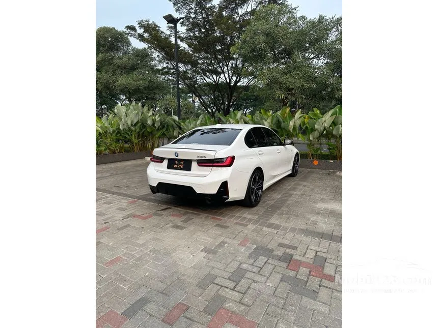 2024 BMW 330i M Sport Pro Sedan