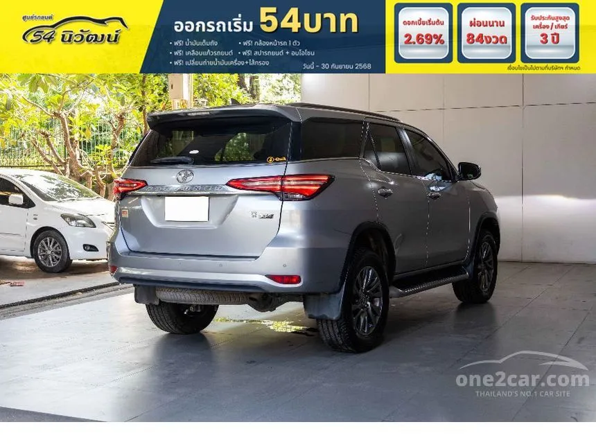 2020 Toyota FORTUNER V SUV