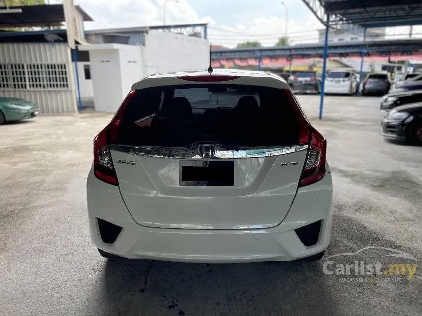 2016 Honda Jazz V i-VTEC Hatchback