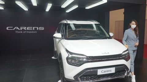 Harga Kia Carens ‘Senggol’ Kijang Innova, Pengiriman Akhir Agustus 2022