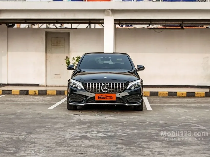 2015 Mercedes-Benz C250 AMG Sedan