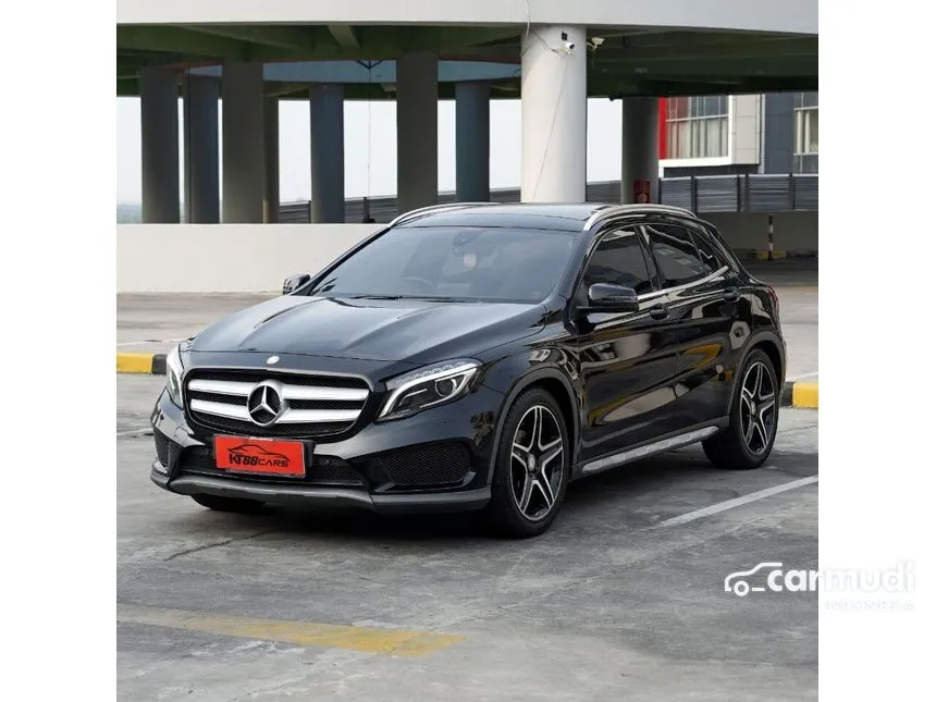 2014 Mercedes-Benz GLA200 Sport SUV