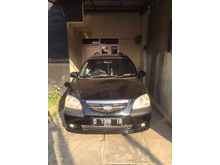 2005 KIA Carens 1.8 MPV AC cool, audio oke, pelek racing, orisinil