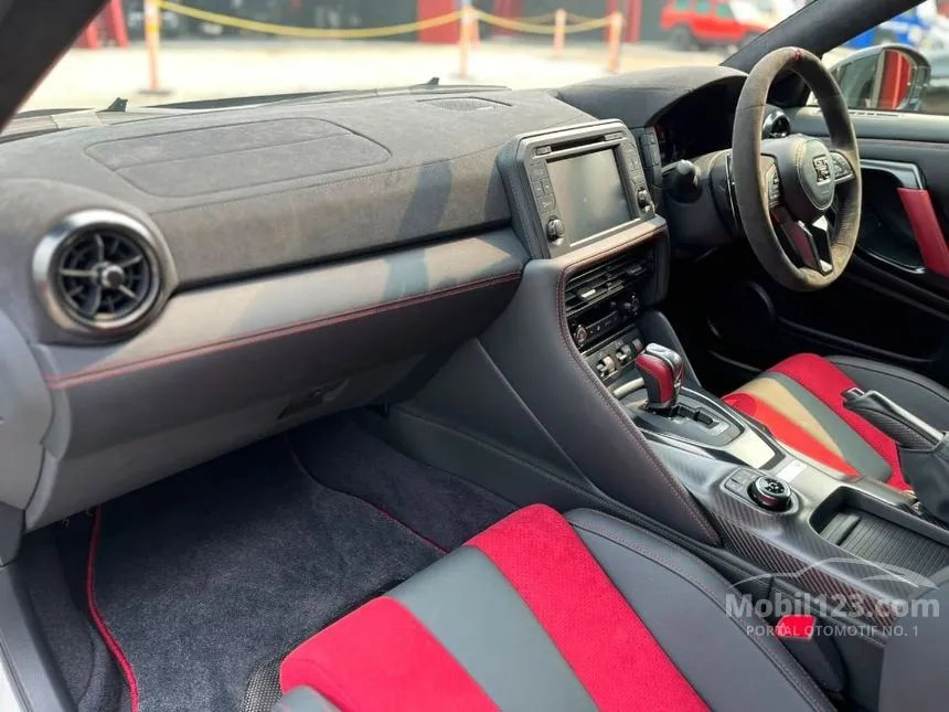 2024 Nissan GT-R NISMO Coupe