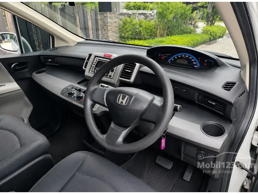2009 Honda Freed Power Sliding Door MPV