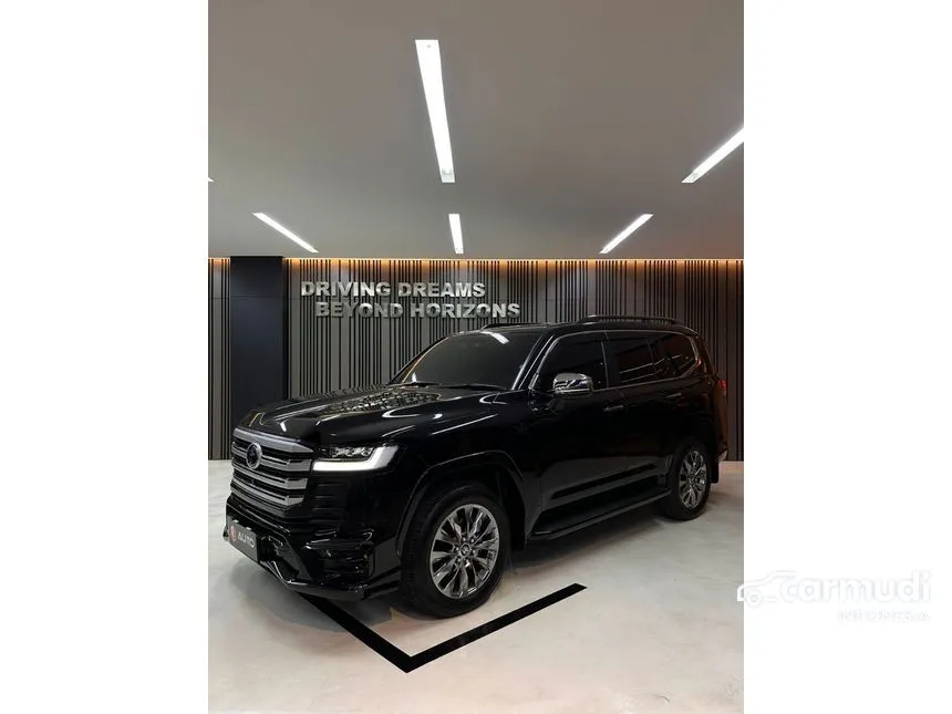 2024 Toyota Land Cruiser VX-R 70th Anniversary SUV