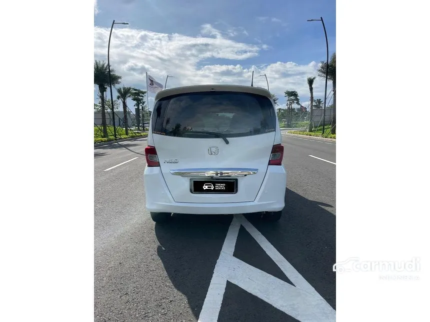 2013 Honda Freed E MPV