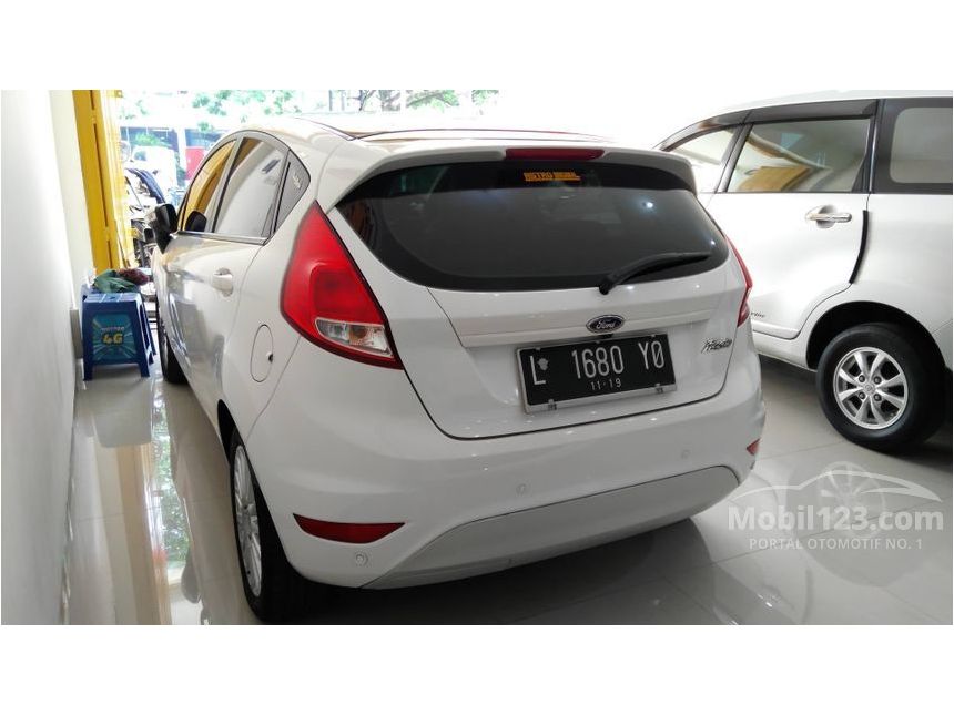  Jual  Mobil  Ford  Fiesta  2014  Sport 1 5 di Jawa Timur 