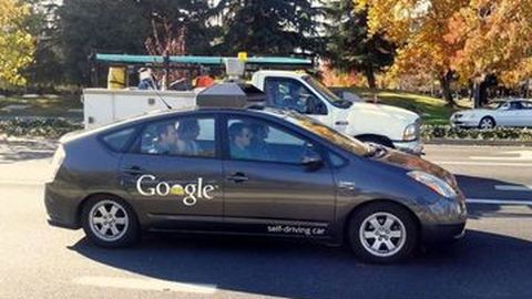 Dengan Teknologi Autopilot, Google akan Lawan Uber