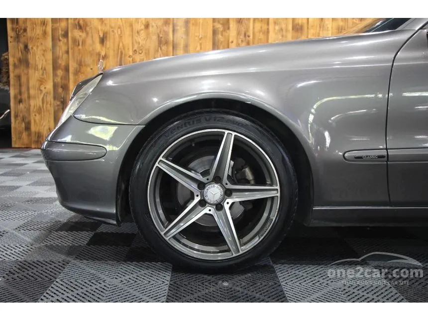 2003 Mercedes-Benz E220 Classic CDI Sedan