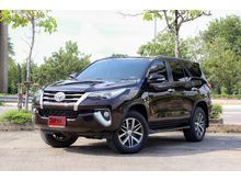 2017 Toyota Fortuner 2.8 (ปี 15-18) V 4WD SUV