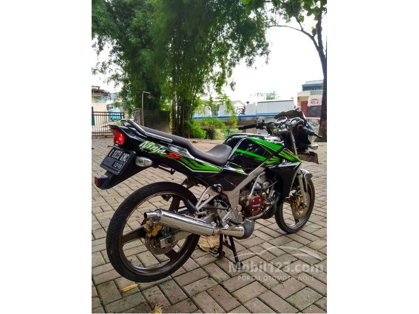  Jual  Motor  Kawasaki  Ninja  2015 150 0 2 di Jawa Barat 
