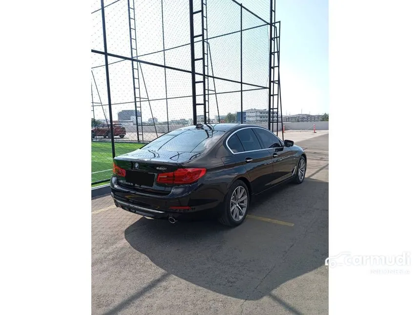 2018 BMW 520i Luxury Sedan