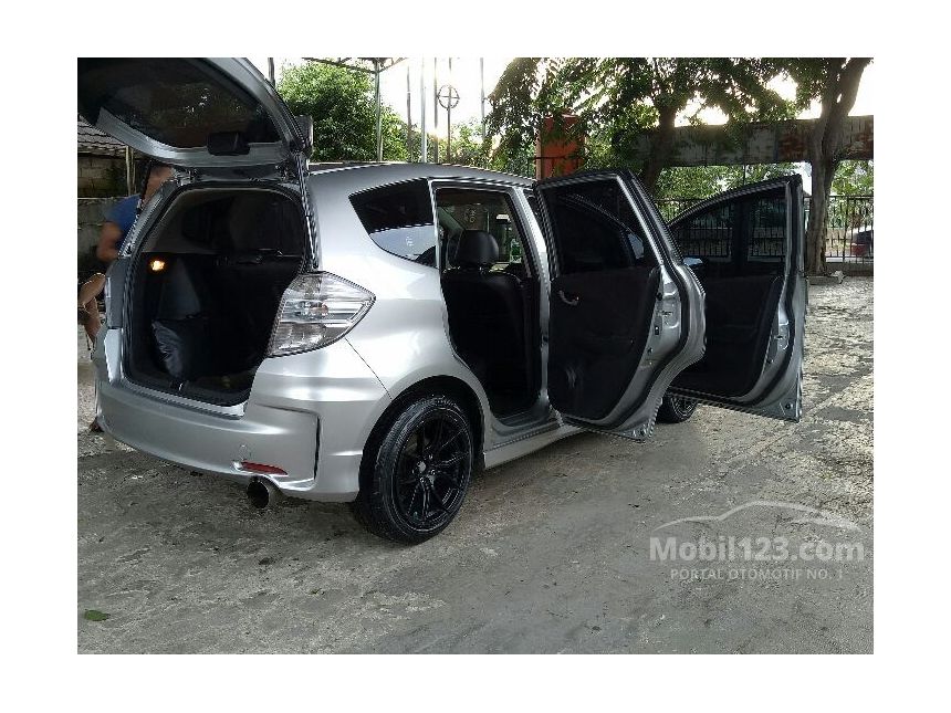 Jual Mobil  Honda  Jazz  2013 RS 1 5 di Jawa  Barat  Manual 