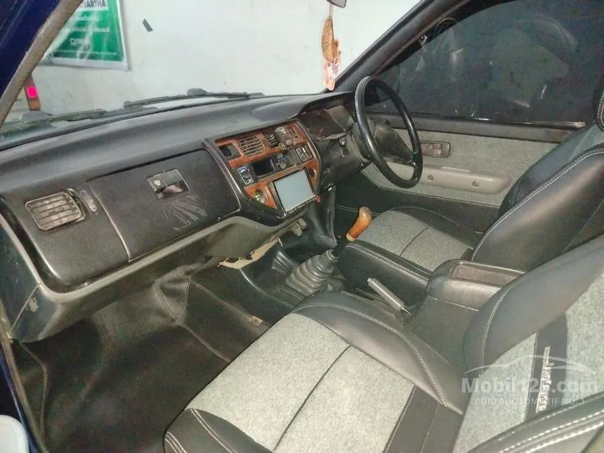 1997 Toyota Kijang Minibus GL Long (LGX) MPV