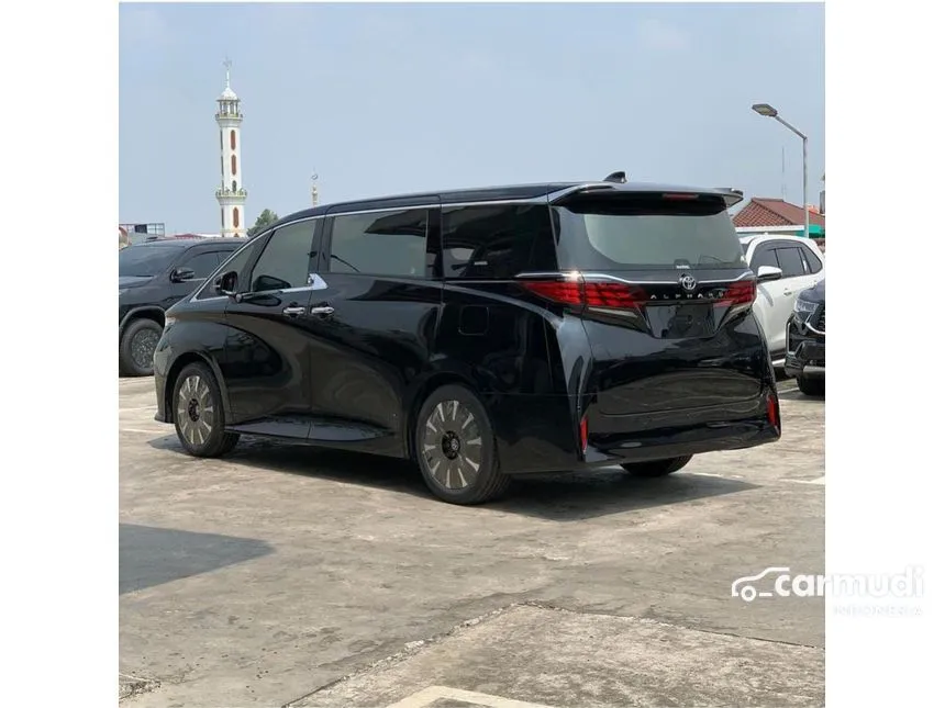 2024 Toyota Alphard HEV MPV