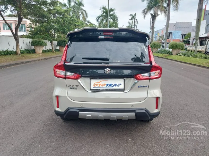 2023 Suzuki XL7 Alpha Hybrid SUV