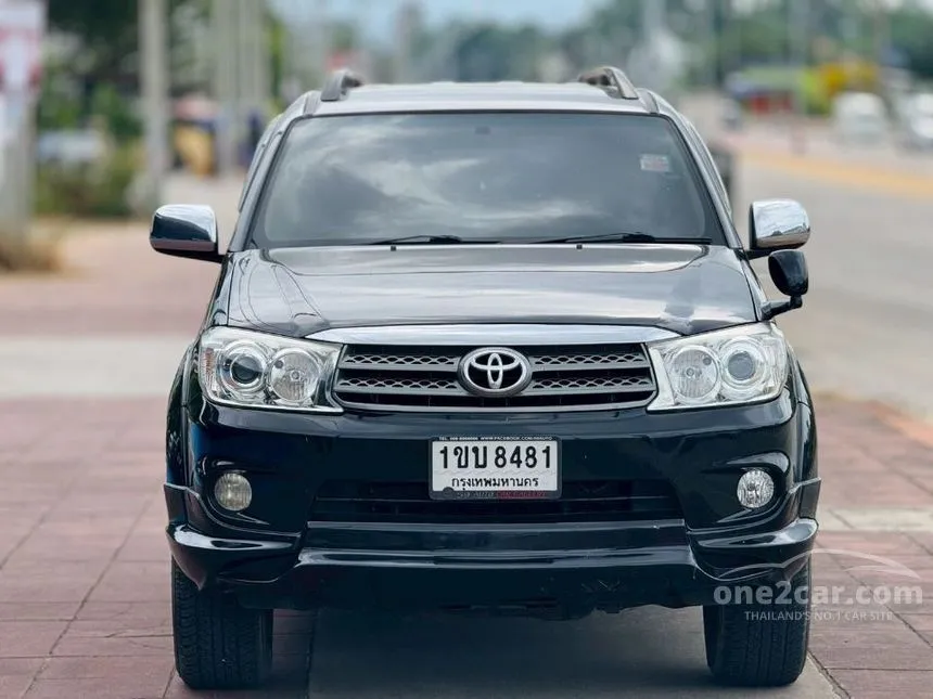 2011 Toyota FORTUNER V SUV