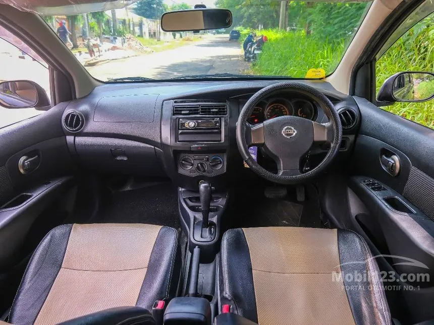 2011 Nissan Grand Livina SV MPV