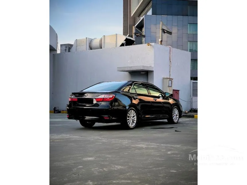 2018 Toyota Camry V Sedan