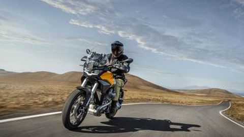 Makin Canggih, Moge Moto Guzzi Stelvio 2024 Resmi Masuk Indonesia