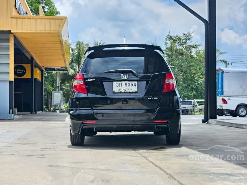 2012 Honda JAZZ V Hatchback