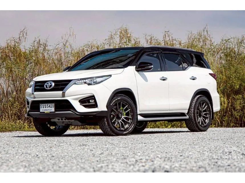 2019 Toyota FORTUNER TRD Sportivo (2-Tone) SUV