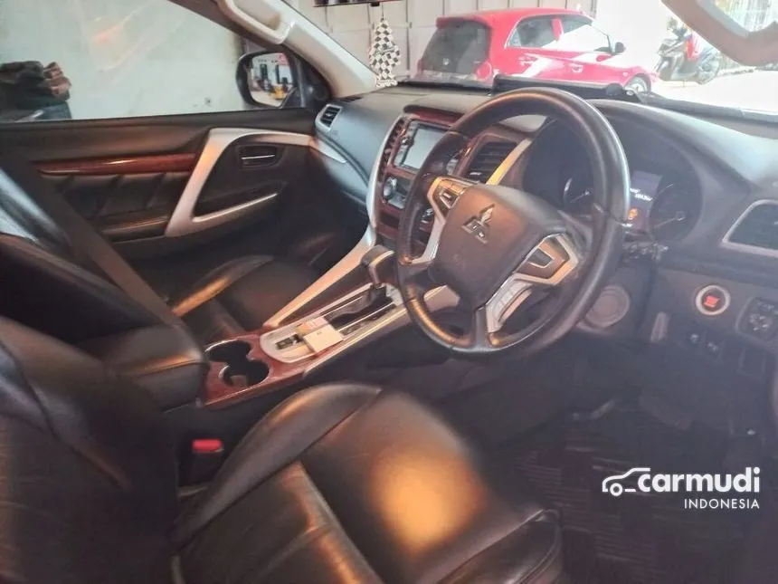 2016 Mitsubishi Pajero Sport Dakar SUV