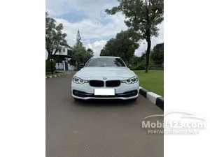 2017 BMW 320i 2.0 Sport Sedan