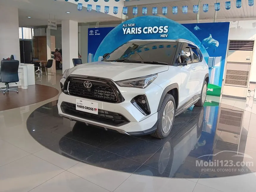 Jual Mobil Toyota Yaris Cross 2023 S GR Parts Aero Package 1.5 di Jawa Barat Automatic Wagon Putih Rp 389.000.000