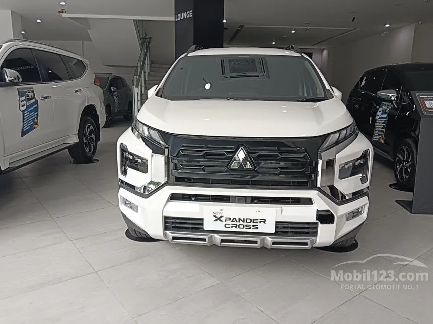 Jual Mobil Mitsubishi Xpander 2024 CROSS 1.5 di DKI Jakarta Automatic Wagon Putih Rp 318.000.000