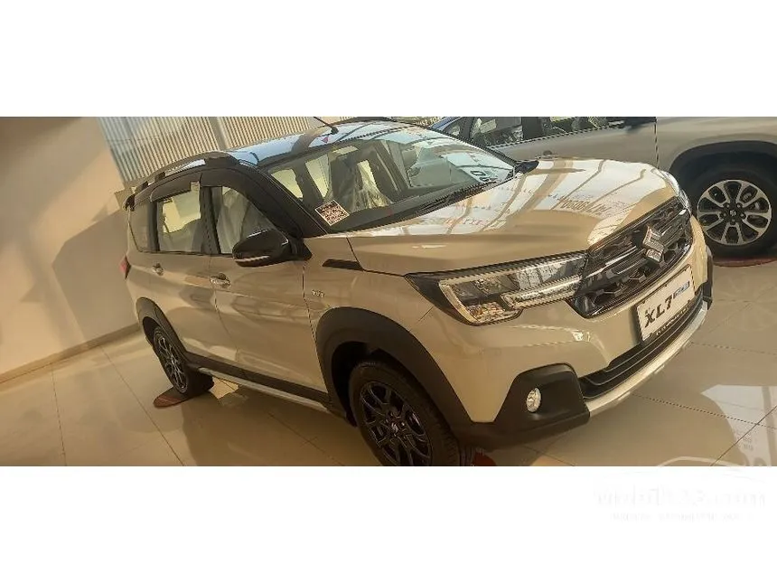 Jual Mobil Suzuki XL7 2024 ALPHA Hybrid 1.5 di Jawa Barat Automatic Wagon Putih Rp 233.331.000