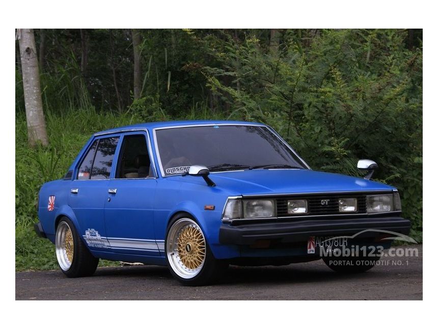  Jual  Mobil  Toyota  Corolla  1983 1 3 di Jawa Timur Manual 