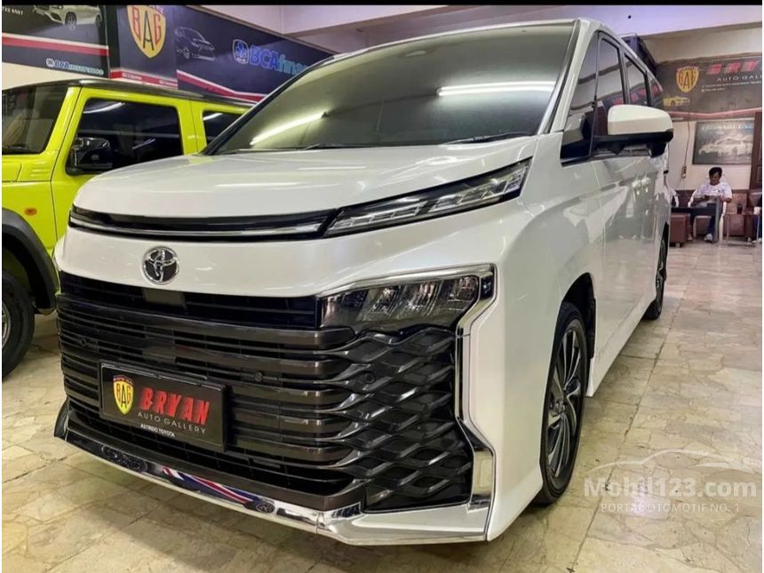 Voxy Color Jual Mobil Toyota Voxy 2023 (Premium Color) 2.0 di DKI Jakarta ...