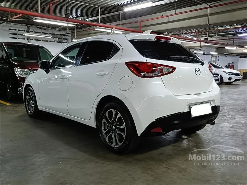 2014 Mazda 2 R Hatchback