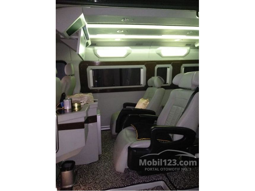 2015 MAXUS V80 Van