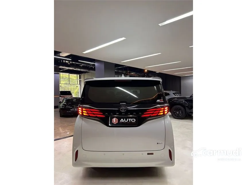 2024 Toyota Alphard HEV (Premium Color) MPV