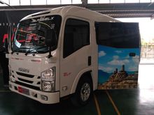 2020 Isuzu Elf microbus bukan Hiace Luxio Serena Dutro fe74 Velfire Alphard KIA sedona