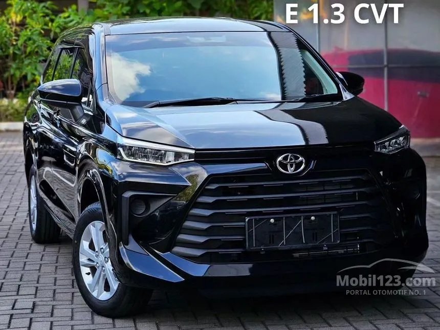 Jual Mobil Toyota Avanza 2024 E 1.3 di Jawa Timur Automatic MPV Hitam Rp 213.700.000